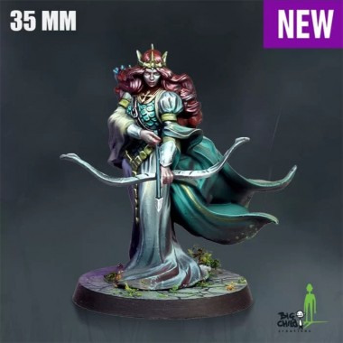 35mm Queen Guinevere...