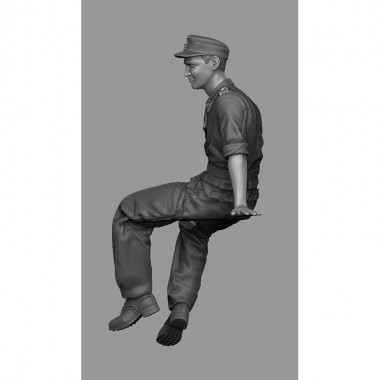 1/35 StuG Gunner at Rest