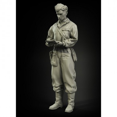 1/35 Soviet Tank Commander