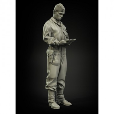 1/35 Soviet Tank Commander