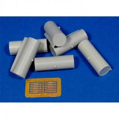 1/35 Cylindric Fuel Drums...