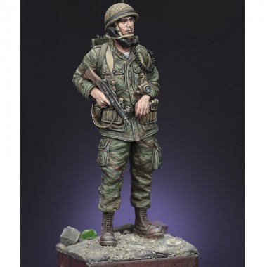 1/35 Paracaidista de las...