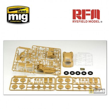 1/35 German Staff Car Type...